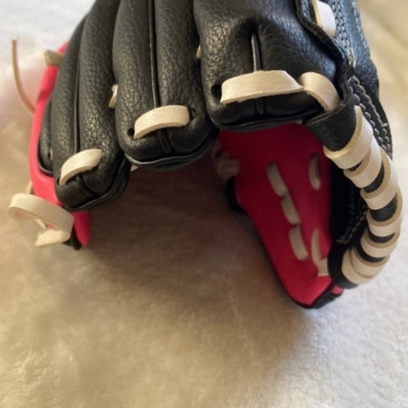 Children’s‎ Rawlings Players 9 In. T-Ball Glove (Pink) - Picture 5 of 9